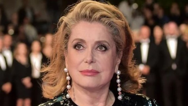 النجمة الفرنسية كاترين دونوف توقع على رسالة تدين الإبادة الجماعية في غزة