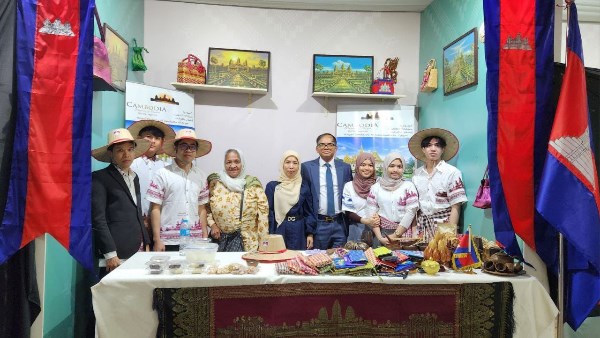سفير مملكة كمبوديا بالقاهرة