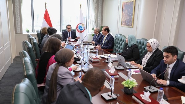 وزير الصحة يبحث مع وفد البنك الدولي تعزيز التعاون في ملف التنمية البشرية