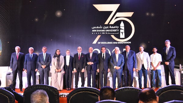 جانب من المؤتمر 