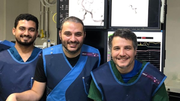 الفريق الطبي 