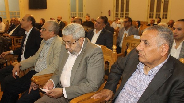 المشاركون في الندوة 