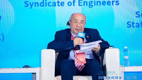 طارق النبراوي نقيب المهندسين 