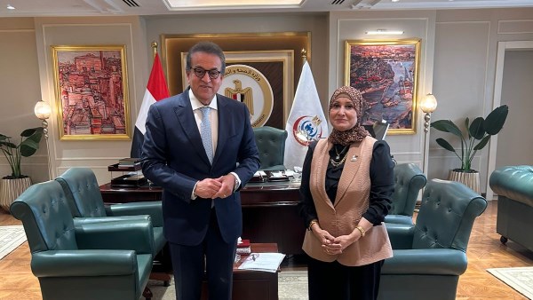 وزير الصحة يؤكد دعمه للتمريض ويشارك في احتفالية اليوم العالمي للمهنة