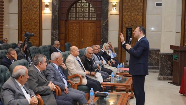 جانب من ندوة تكنولوجيا النانو وهندسة المستقبل