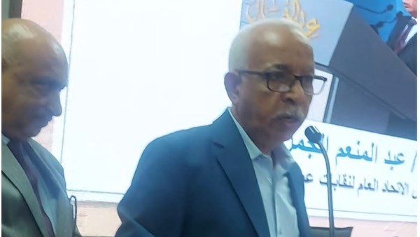 عبد المنعم الجمل رئيس الاتحاد العام لنقابات عمال مصر 