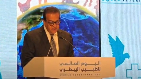 وزير الصحة: شخص من كل 10 يصاب بمرض ناتج عن غذاء غير آمن