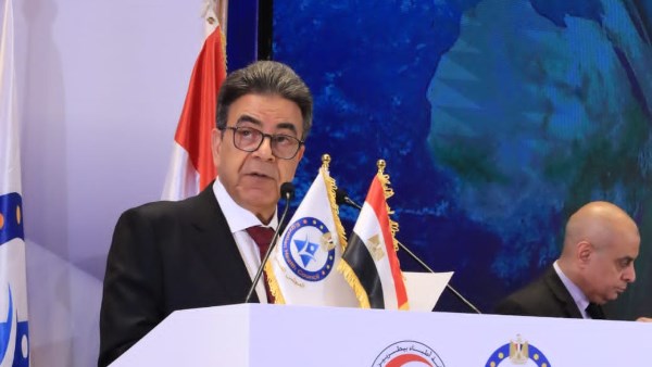 مجدي حسن النقيب العام للأطباء البيطريين 