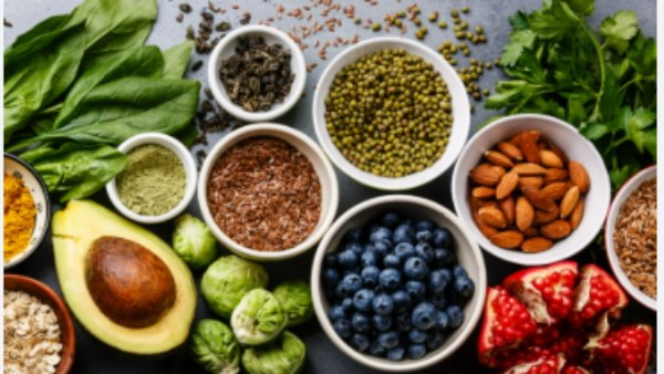 أطعمة غنية بمضادات الأكسدة.. احرص على تناولها