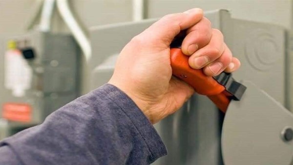 فصل الكهرباء بكفر الشيخ 