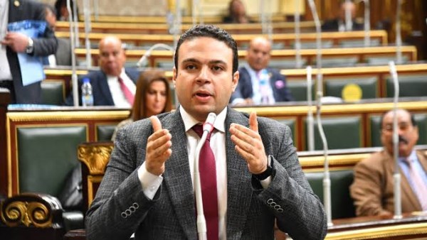 عبد المنعم إمام رئيس حزب العمل 