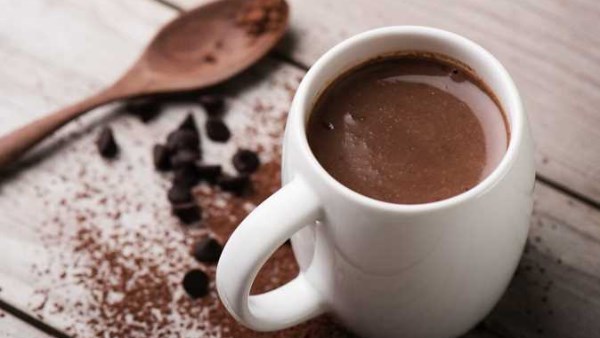ينصح به الأطباء...كوب كاكاو يوميًا يصنع المعجزات 