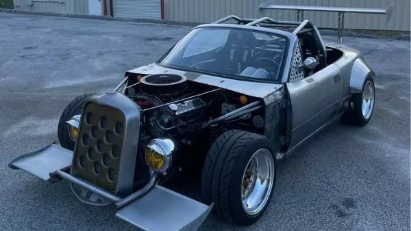 تعديل مذهل لسيارة مازدا MX-5 .. صور