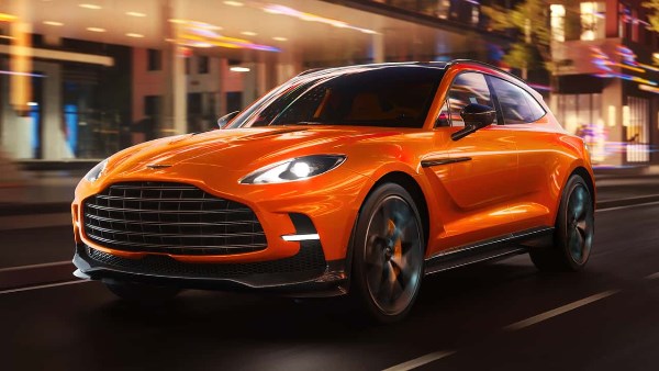 سعر سيارة استون مارتن DBX موديل 2025 في الامارات.. صور