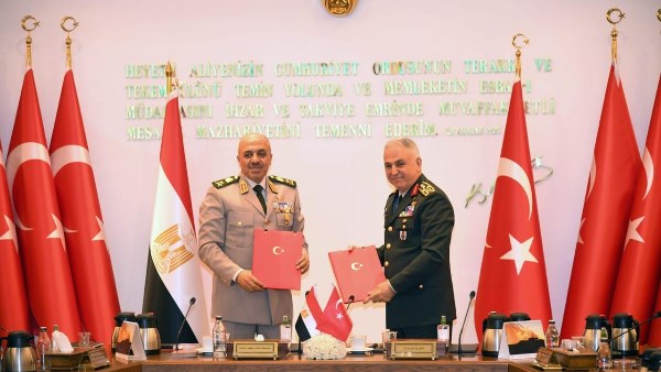 الفريق أحمد خليفة - رئيس الأركان