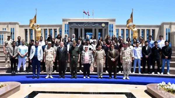 القوات المسلحة تنظم زيارات ميدانية لوفد من القيادات الشبابية الإعلامية المصرية والأوروبية لعدد من المنشآت العسكرية والعاصمة الإدارية