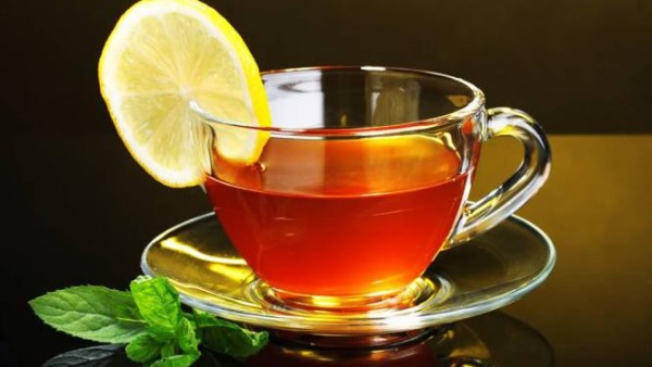 ماذا يحدث لجسمك عند شرب شاي اللومي الأسود؟