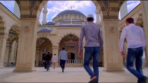 آداب دخول المسجد لأداء صلاة الجمعة.. الأزهر يوضحها