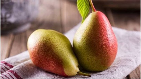 فوائد تناول فاكهة الكمثرى 