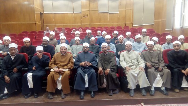 البحوث الإسلامية: تكثيف جهود توعية الشباب بمخاطر الاستخدام السلبي لوسائل التواصل