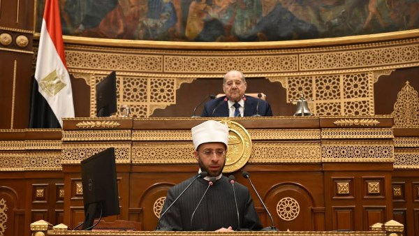 وزير الأوقاف في مجلس الشيوخ 