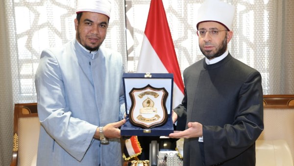 إمام بالأوقاف يتبرع بجزء من جائزته في مسابقة القرآن لأهل غزة