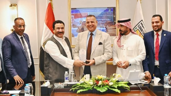 محافظ جنوب سيناء يستقبل وفد حزب الجبهة.. و يؤكد: المواطن السيناوي في قلب الأولويات