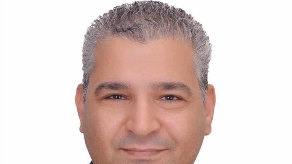 الدكتور عياد رزق