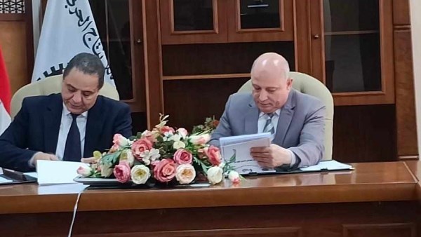 "حلوان لمحركات الديزل" توقع عقد توريد جرارات بيلاروسية مع "المصرية للتنمية الزراعية والريفية