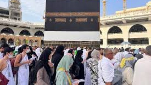 الفيتامينات والتغذية الصحية.. روشتة طبية ونصائح للحجاج قبل السفر