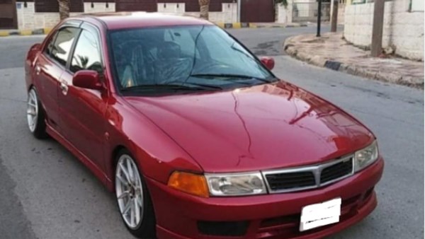 ميتسوبيشي لانسر موديل 1999