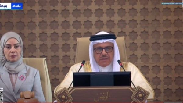 وزير الخارجية البحريني الدكتور عبداللطيف الزياني