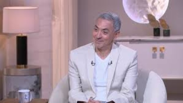 فتحي عبد الوهاب: لا أحب أن أشهد العمل أثناء تصويره