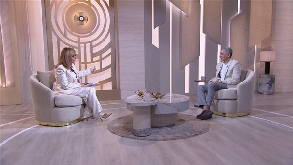 أخدت وقت كبير.. فتحي عبد الوهاب يعلق على قلم حمادة كشري لهند في ظلم المصطبة