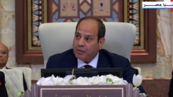 الرئيس السيسي: الحرب على غزة تتحدى القوانين الدولية.. والشعب الفلسطيني يرفض التهجير
