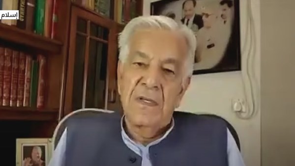 وزير الدفاع الباكستاني