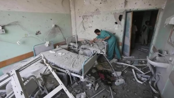 خروج جميع مستشفيات غزة عن الخدمة وقصف مكثف من طائرات الاحتلال
