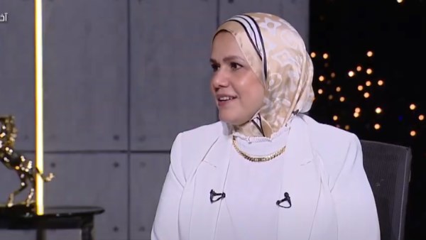 رشا عبد العال رئيس مصلحة الضرائب 