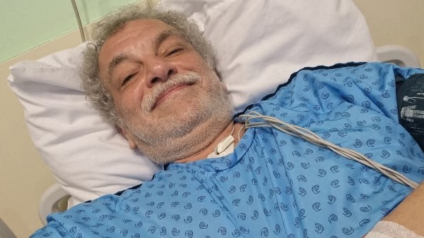 تركيب دعامتين .. أشرف فايق يخضع إلى عملية جراحية فى القلب