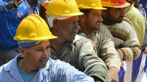 عمال مصر