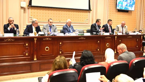 الشئون النيابية: سنضع أمام البرلمان كافة الحقائق بشأن قانون الإيجار القديم