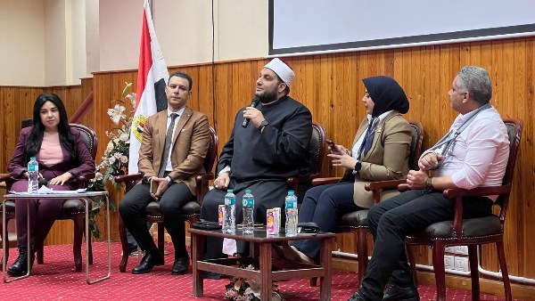 الملتقى الوطنى الأول لتعزيز الكوادر الشبابية بالجامعات المصرية