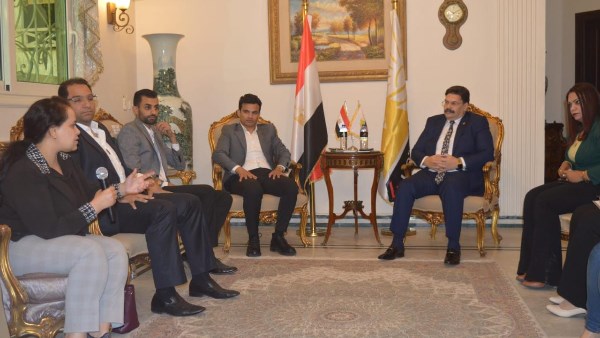 مصر أكتوبر ينظم ملتقي "شبابها سند" لتعزيز مشاركة الشباب في الحياة السياسية