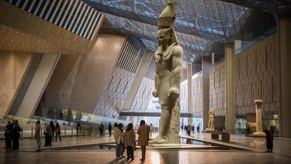المتحف المصري الكبير
