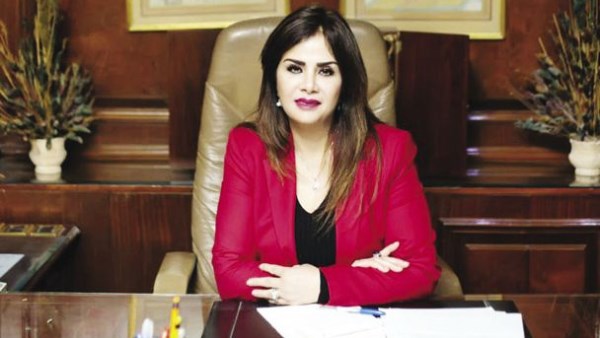  النائبة أمل رمزي، عضو لجنة الدفاع والأمن القومي بمجلس الشيوخ