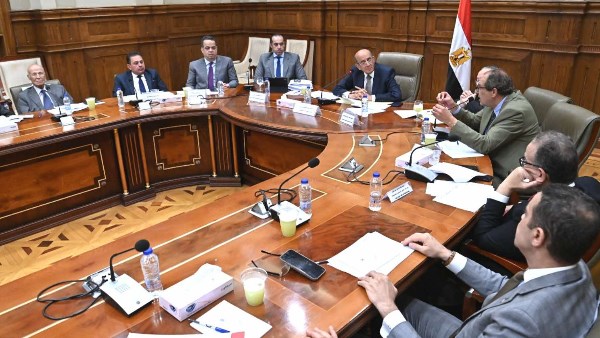 لجنة برلمانية توافق نهائيا على تعديل مشروع قانون مجلس الشيوخ