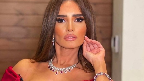 الفنانة زينة