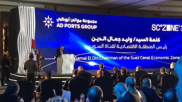 وليد جمال الدين رئيس المنطقة الاقتصادية لقناة السويس