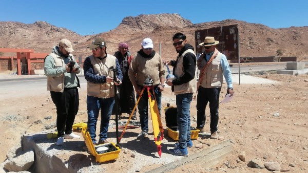 العاملين بالآثار 