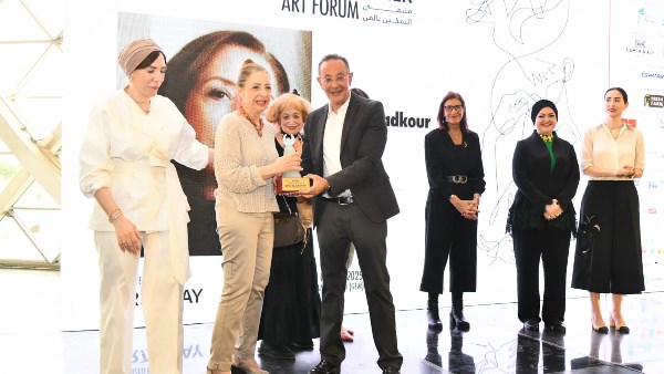 ملتقى التمكين بالفن 